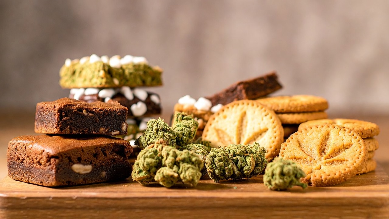 Cannabis Edibles Guide: Best Recipes, Dosage Tips & Effects